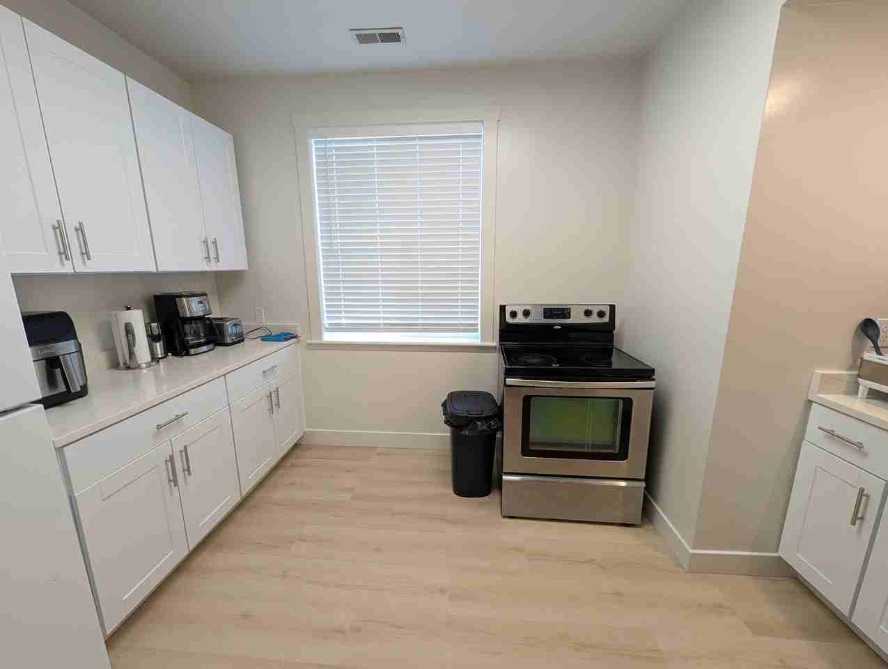 1760 Ne - Photo 5 of 19