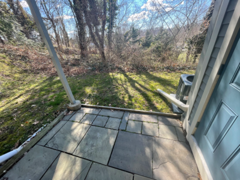 10 Manorwood Dr - Photo 7 of 7