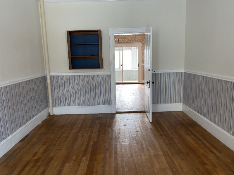 19 Hill Ave - Photo 7 of 13