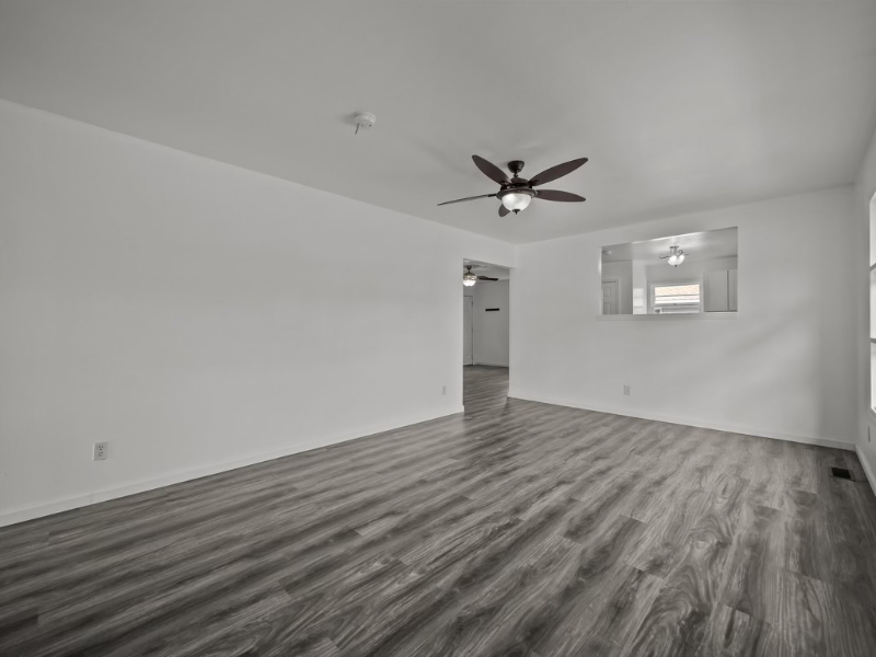 113 Summersill Dr - Photo 2 of 20
