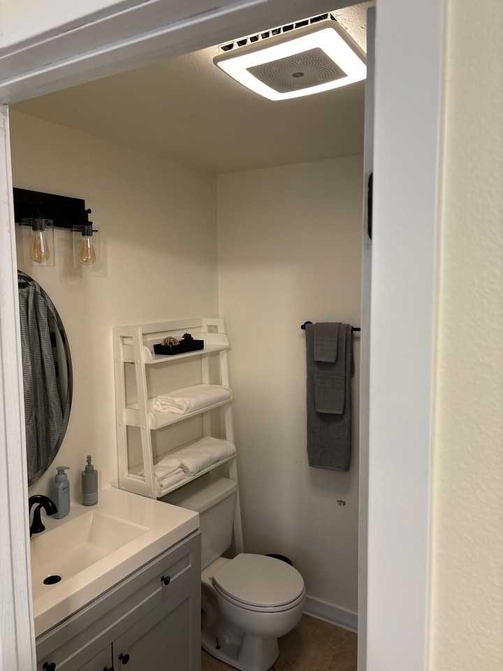 651 Ne Ellis Way #A101 - Photo 5 of 5