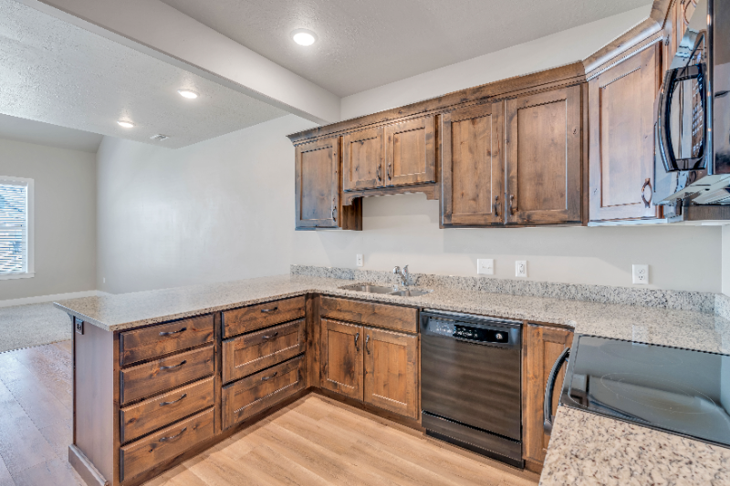 12249 S Marcellus Ct - Photo 4 of 14