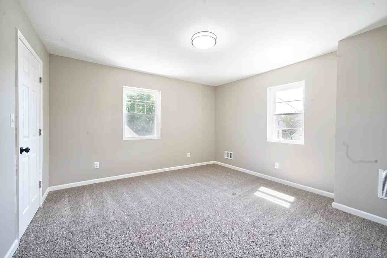 308/310 Peach St #308PEACHST - Photo 6 of 11