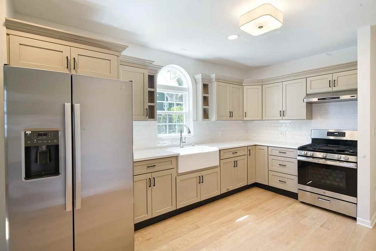 308/310 Peach St #308PEACHST - Photo 7 of 11