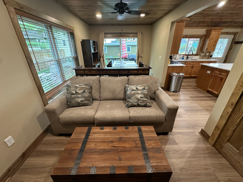 605 Vincent Rd - Photo 7 of 19