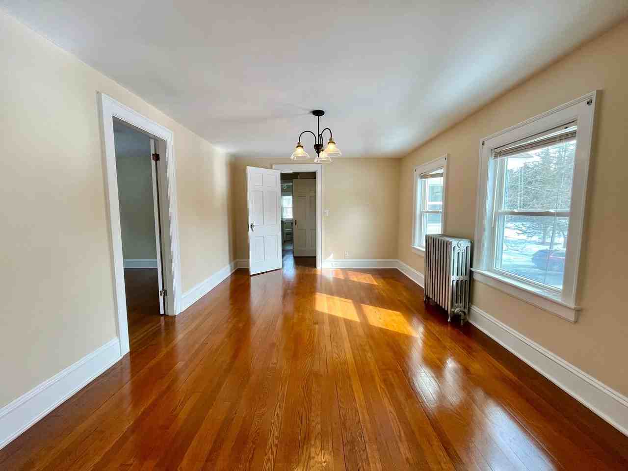 102 Mountain Rd - Photo 4 of 17