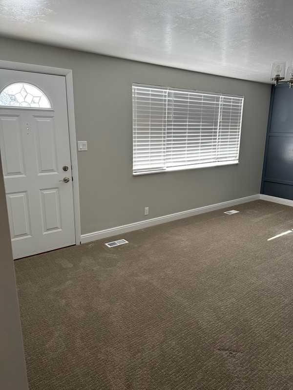 306 Wn - Photo 2 of 9