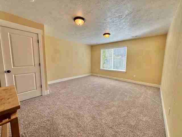 1068 E Quarry View Way - Photo 3 of 16