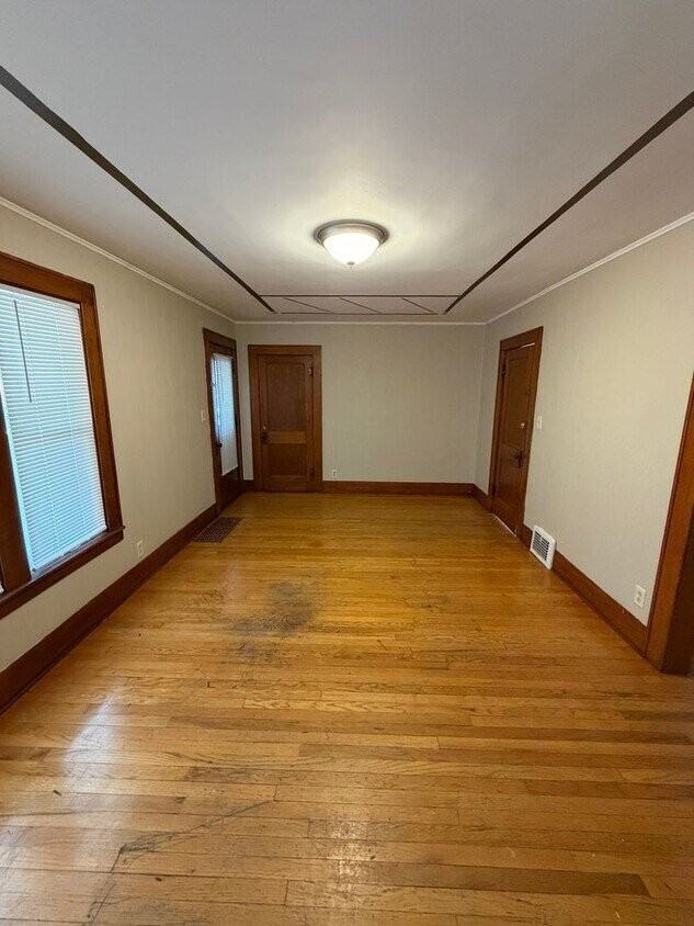 1720 Coleman Ave #1722 - Photo 4 of 20