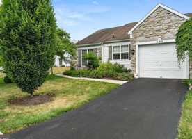 featured image of 640 Springhouse Ln