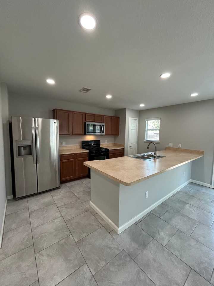 29206 Legends Worth Dr - Photo 4 of 10