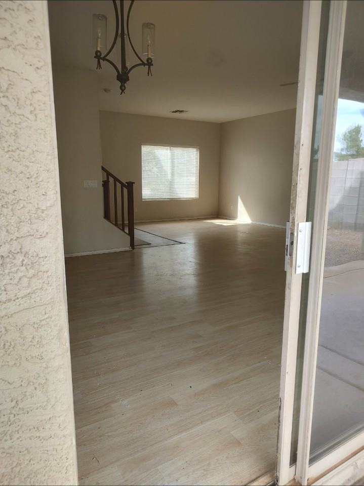 39329 N Laura Ave - Photo 3 of 20