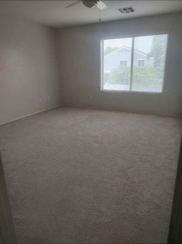 39329 N Laura Ave - Photo 6 of 20