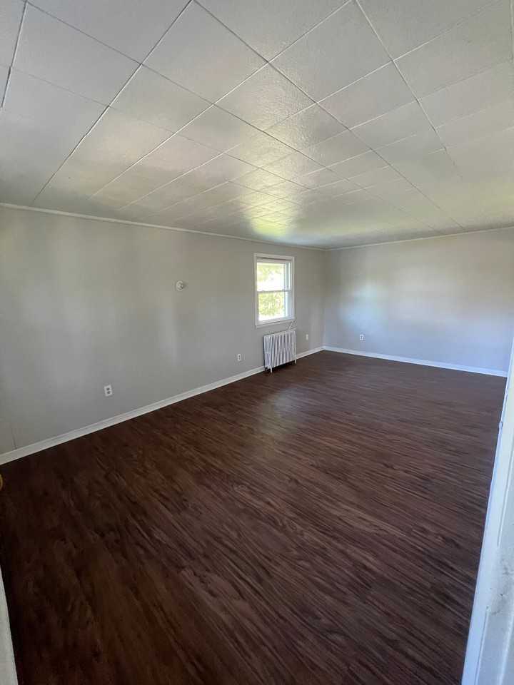 3522 Gaskin Rd - Photo 4 of 9