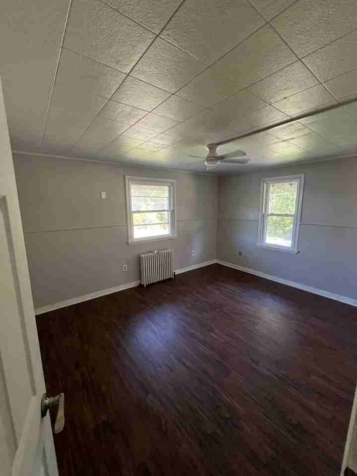 3522 Gaskin Rd - Photo 7 of 9