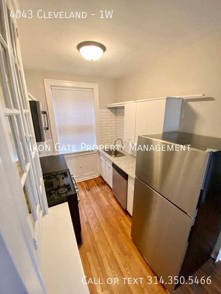 4043 Cleveland Ave #1W - Photo 5 of 16
