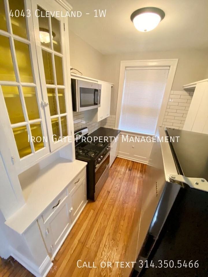 4043 Cleveland Ave #1W - Photo 7 of 16