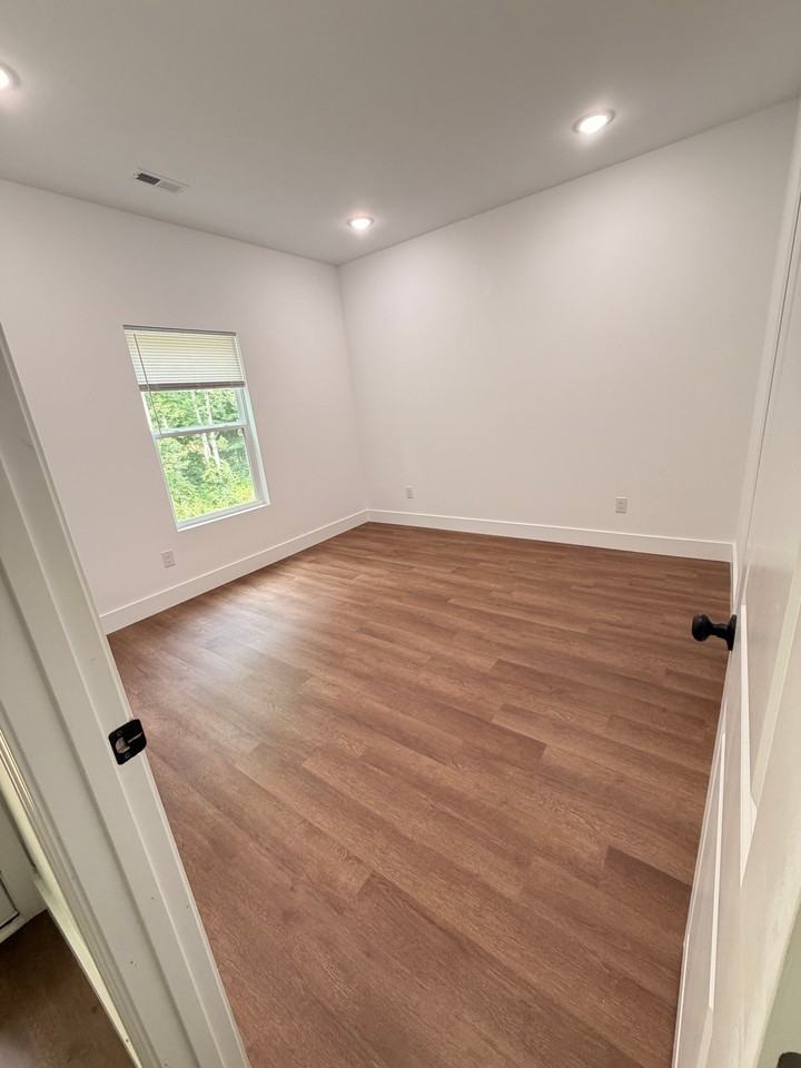 118 Honda St #118 - Photo 5 of 13