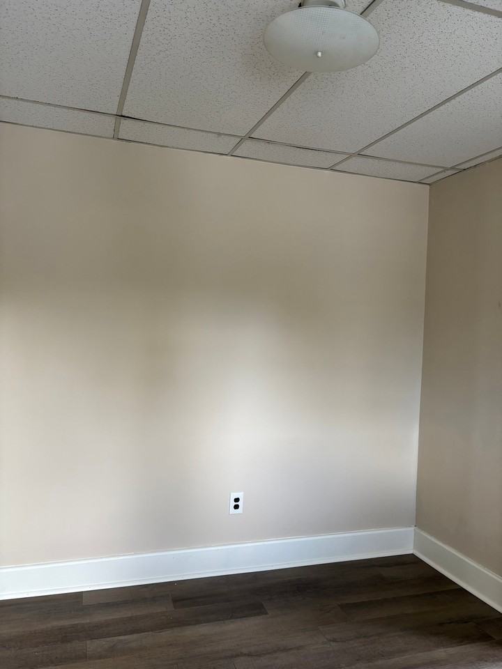 164 Chestnut St #3W - Photo 2 of 7