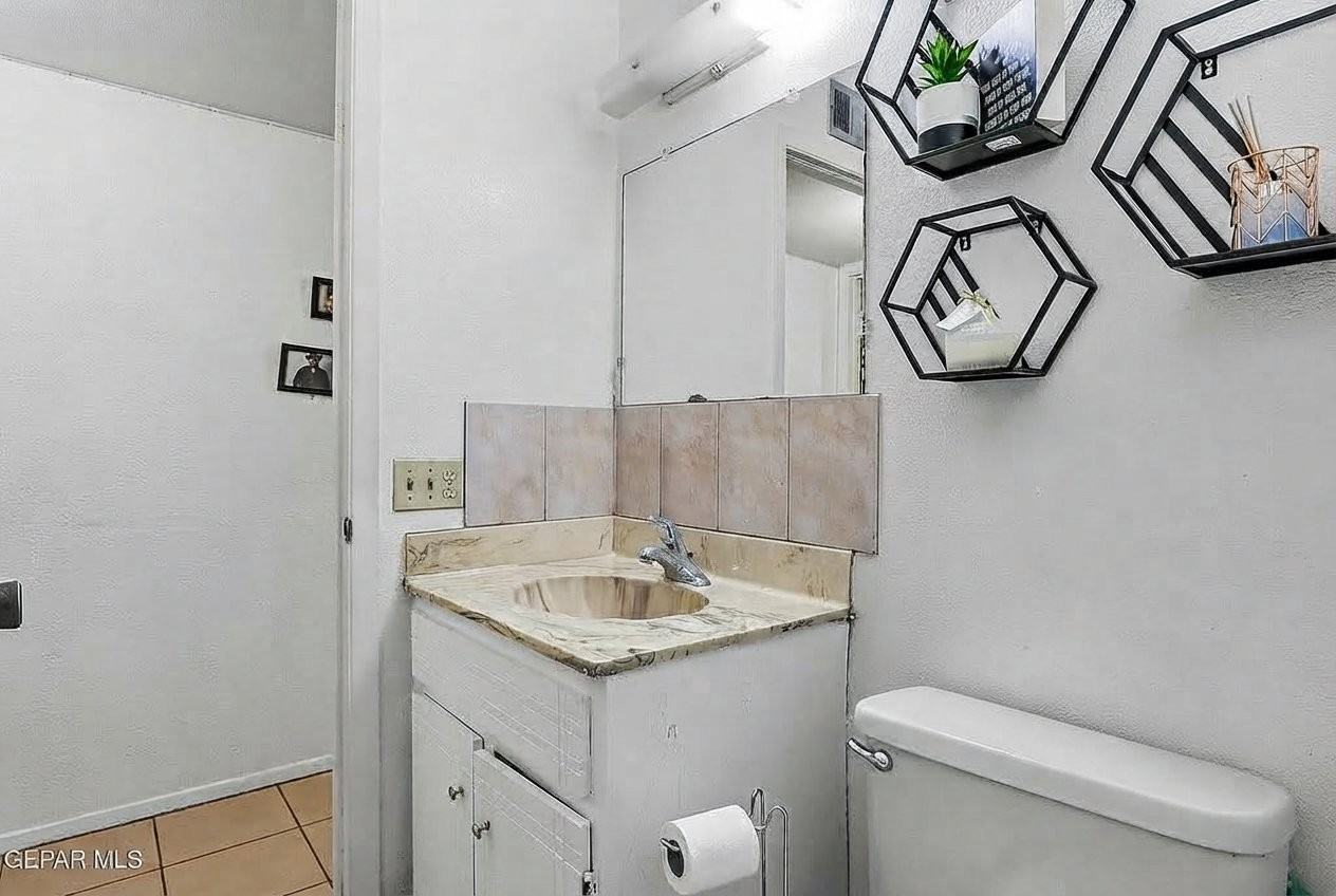 10909 Bob Stone Dr #A - Photo 3 of 14
