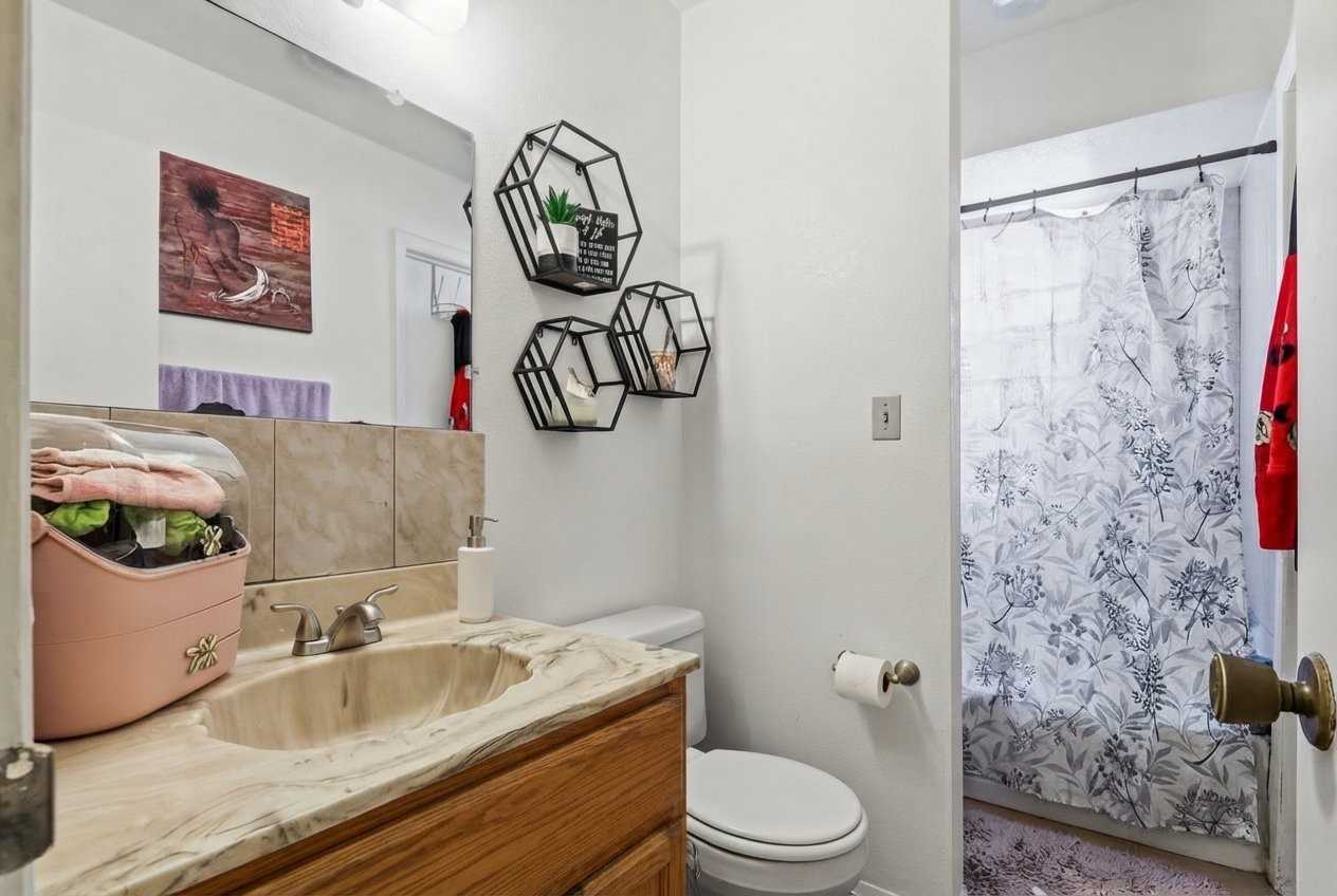 10909 Bob Stone Dr #A - Photo 4 of 14