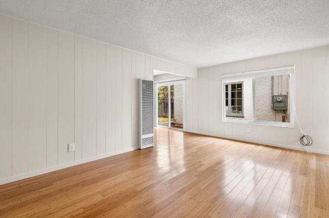 4825 Crystal St - Photo 4 of 16