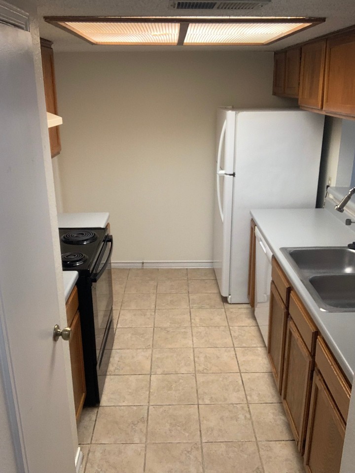 2619 Alcott Ln #A - Photo 3 of 18