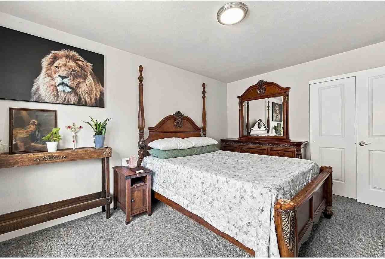 2431 Sunstone Dr - Photo 6 of 20