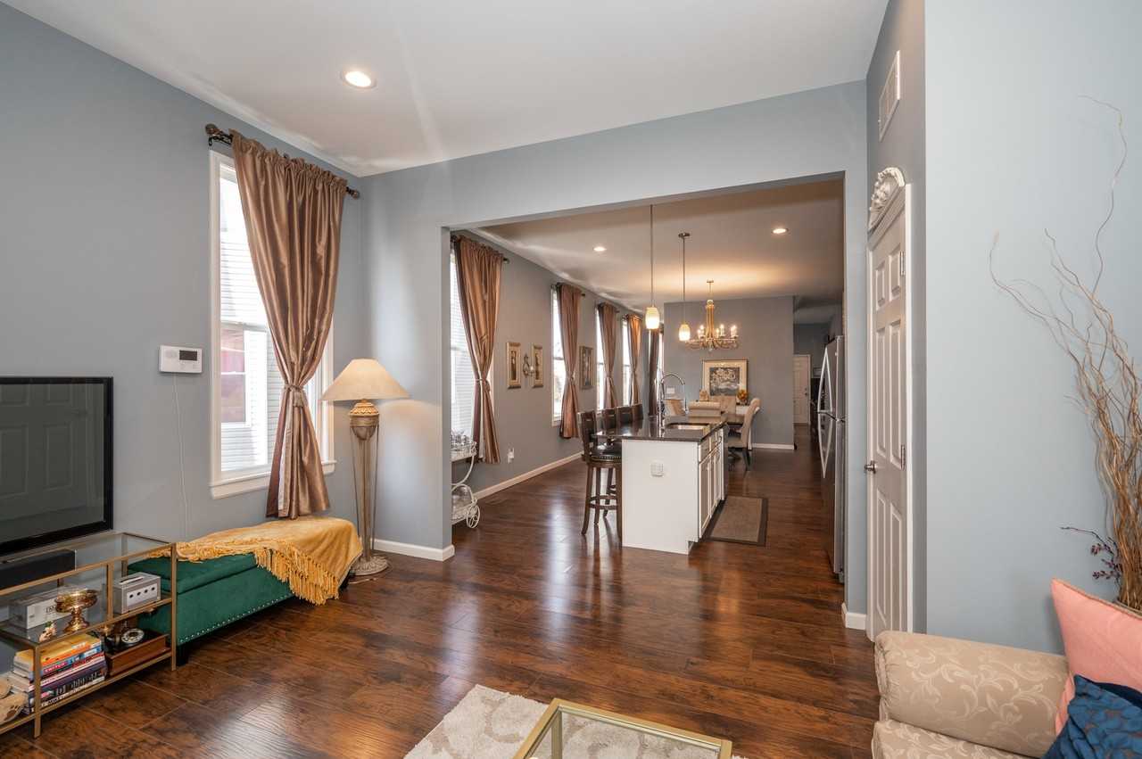 1540 Blair Ave #1 - Photo 3 of 19