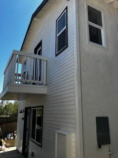 1928 Addison Way - Photo 3 of 14
