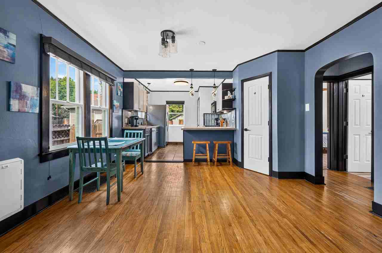 1109 3rd Ave S - Photo 4 of 20