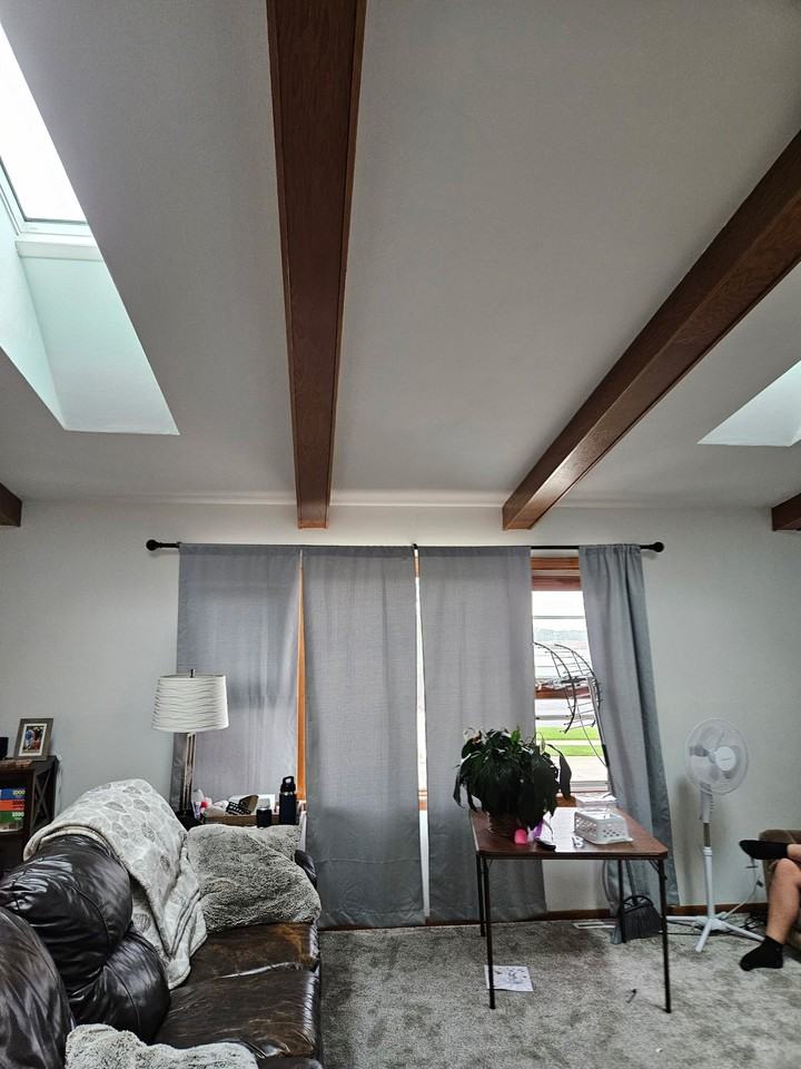 327 6th St - Photo 2 of 7