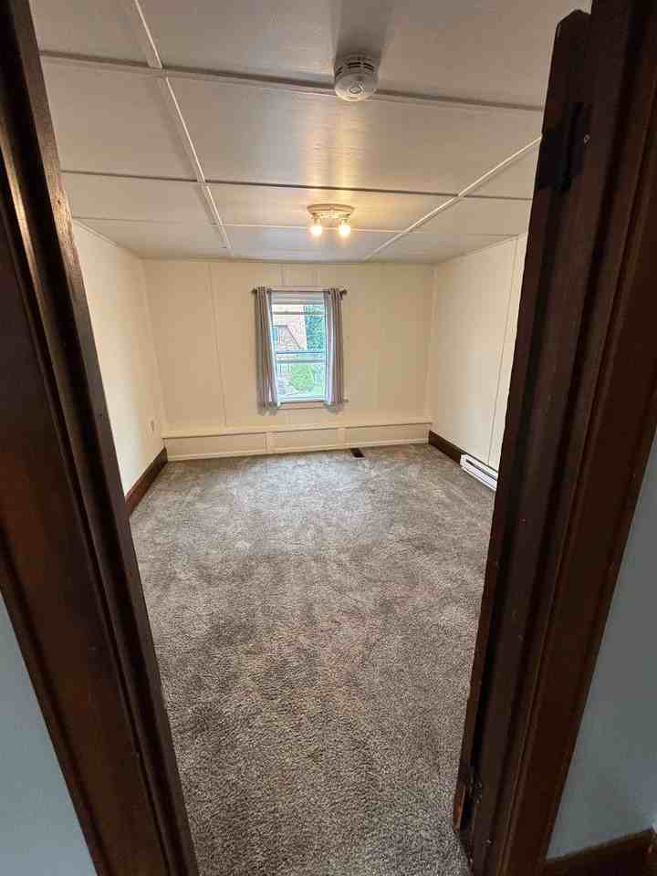 2043 Saint Clair St - Photo 6 of 10