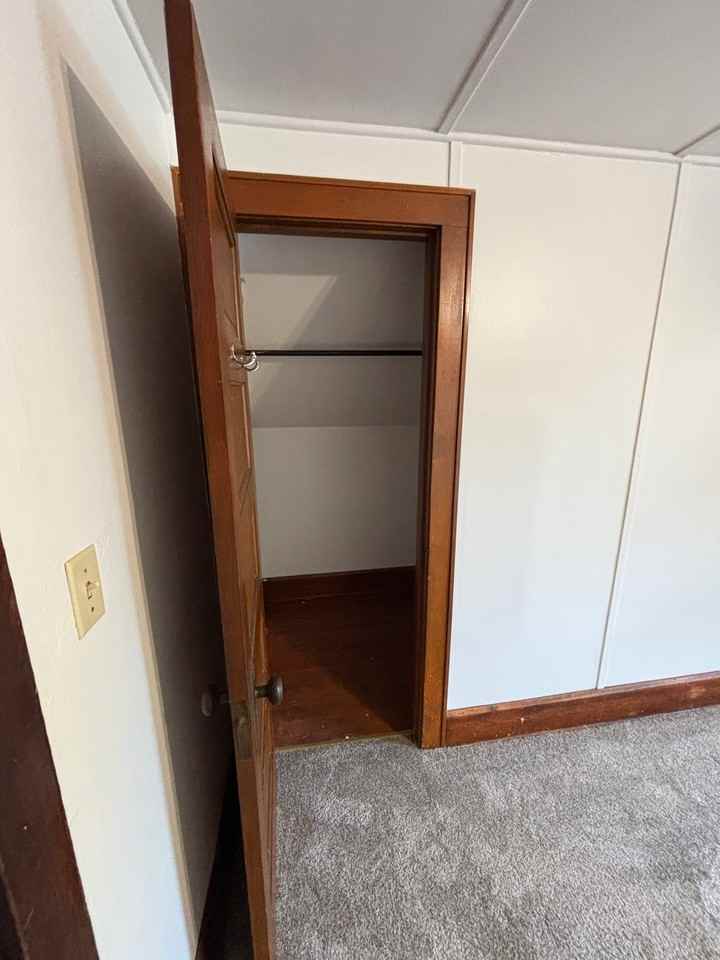 2043 Saint Clair St - Photo 7 of 10