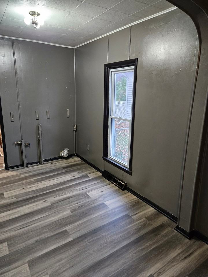 414 S Iowa St - Photo 5 of 9