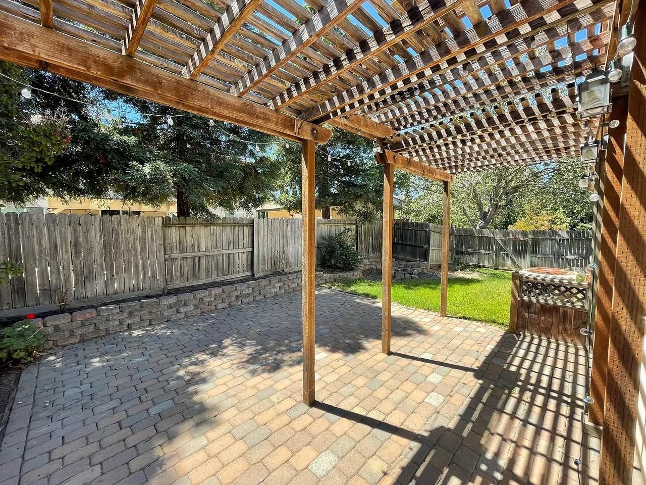 9400 Trolio Way - Photo 3 of 17