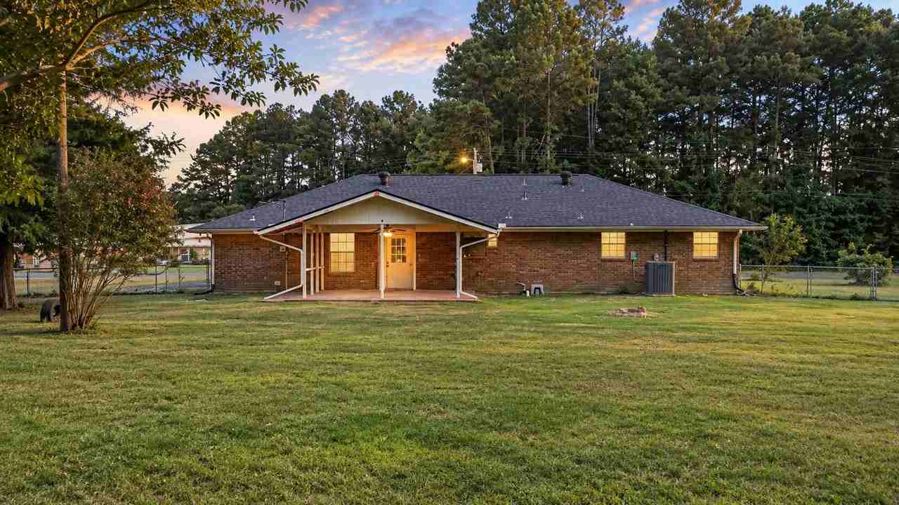 167 Ramona Dr - Photo 2 of 24