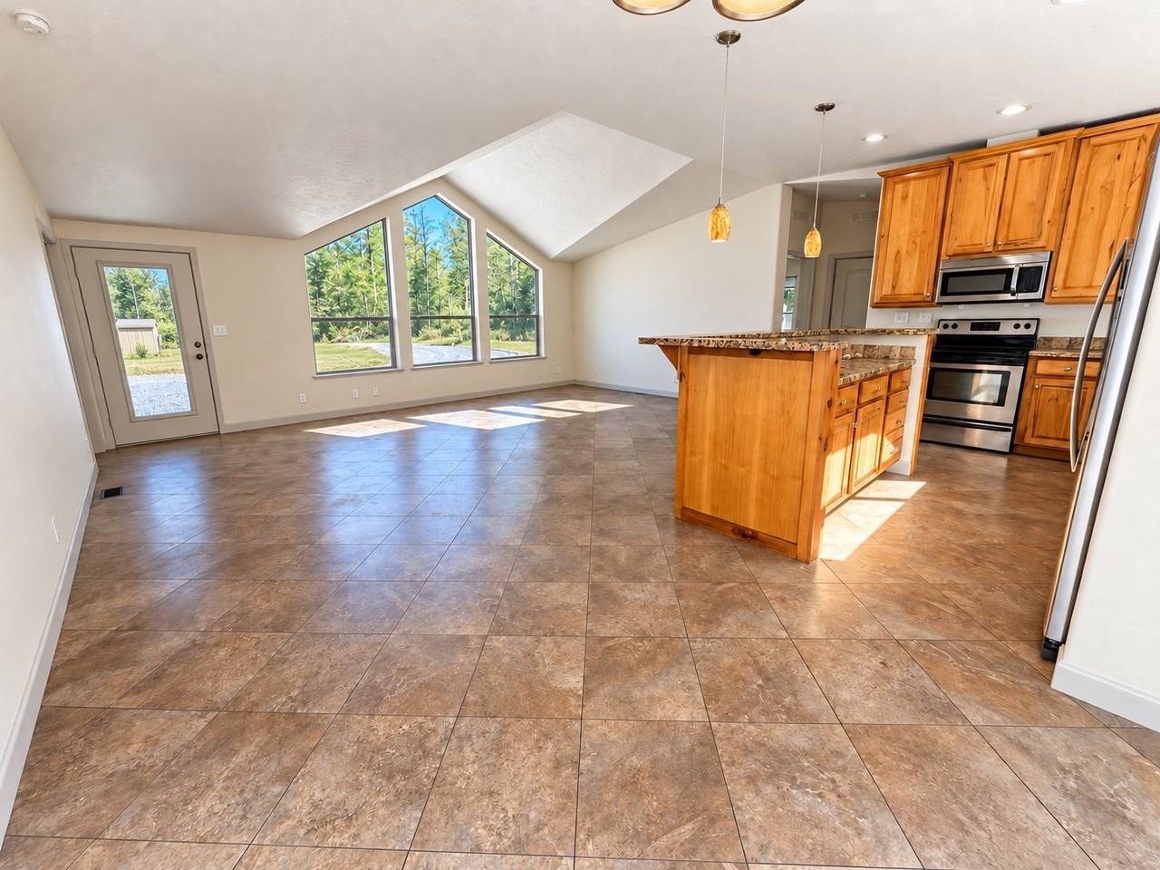 14018 99th Ave Ne - Photo 5 of 15