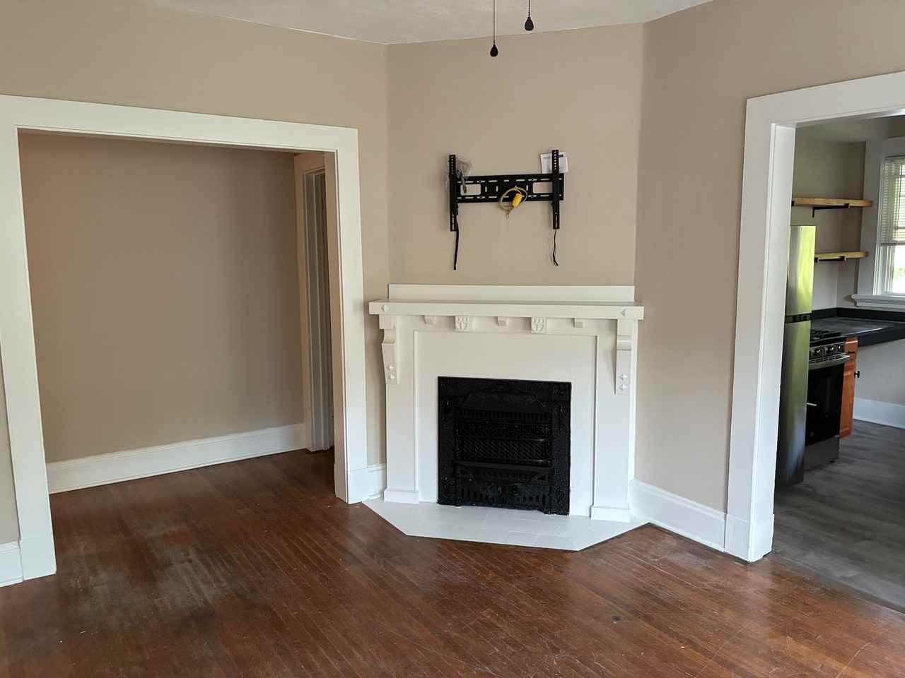 243 Dalzell Ave #3 - Photo 5 of 15