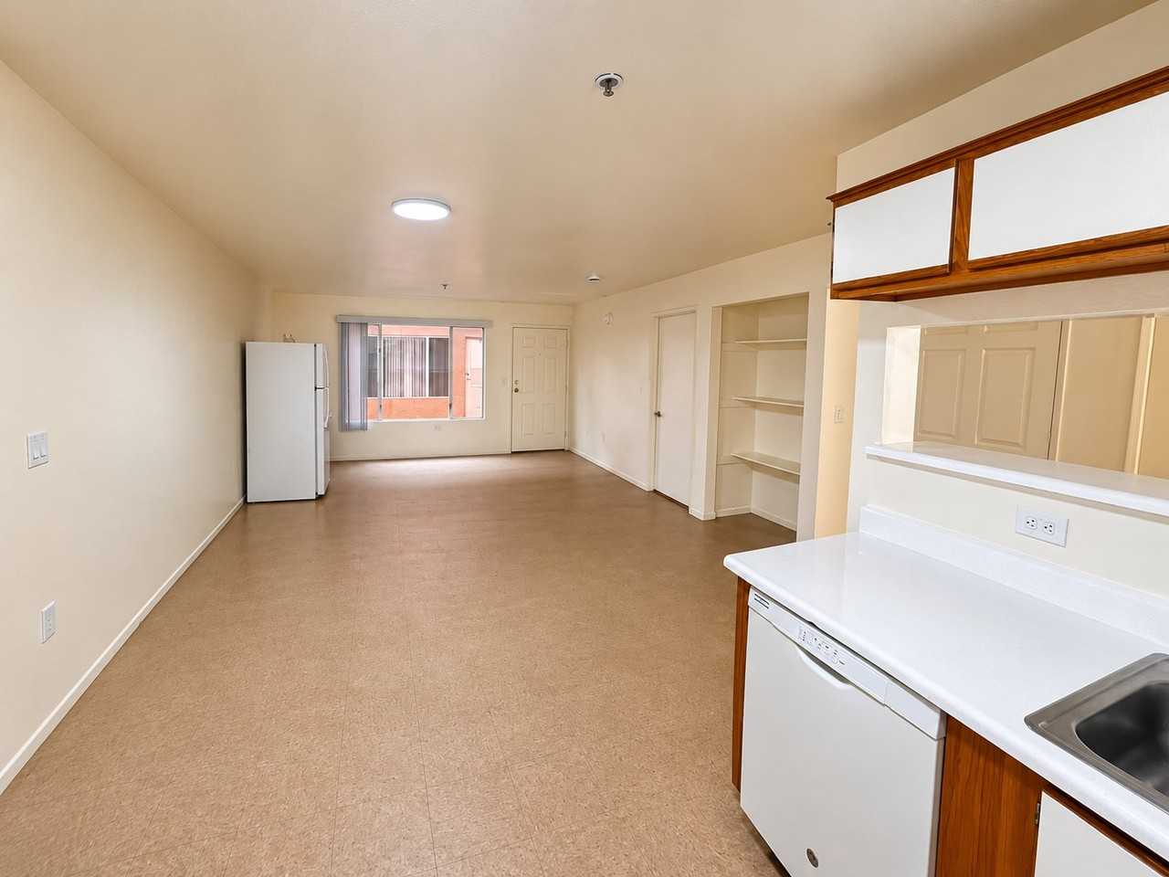 13915 Oxnard St #202 - Photo 3 of 20