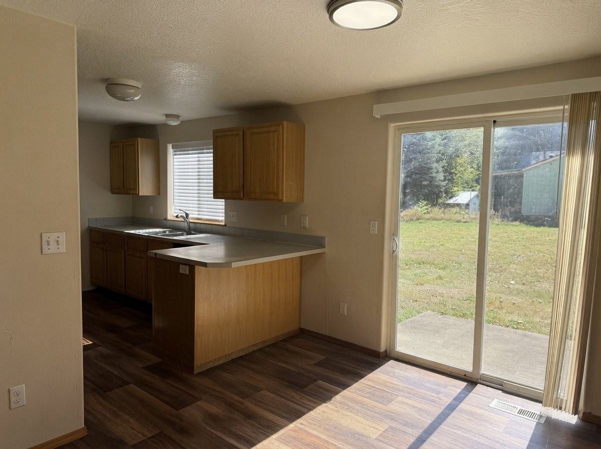 13210 Se Mall St - Photo 6 of 19