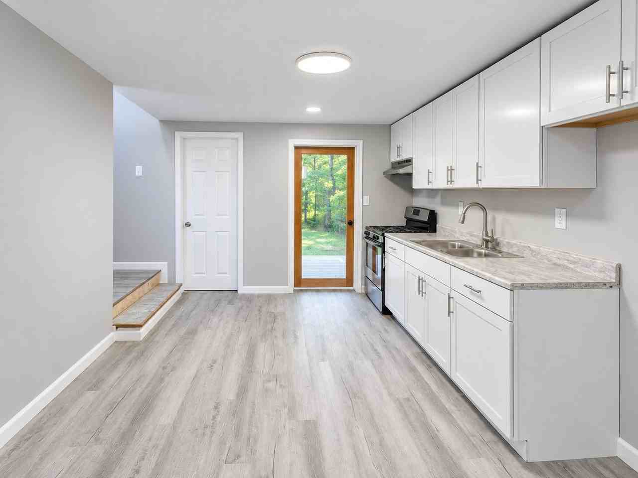1324 Spruce St #1 - Photo 5 of 13