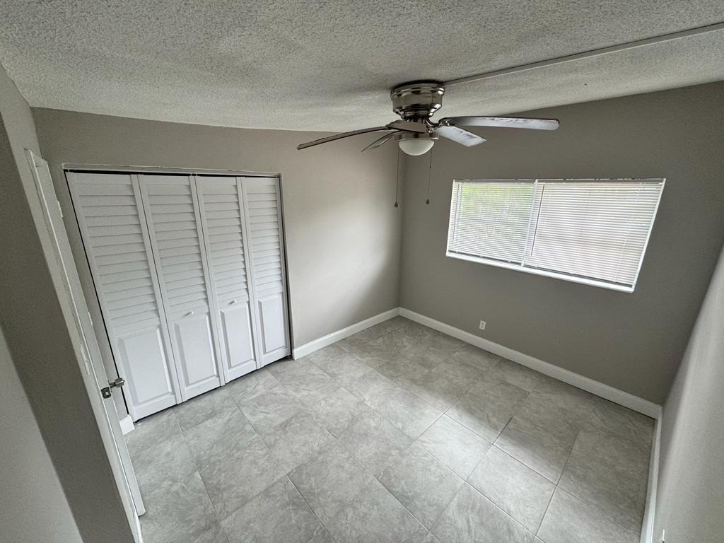 3710 Ne 12th Ter - Photo 6 of 11