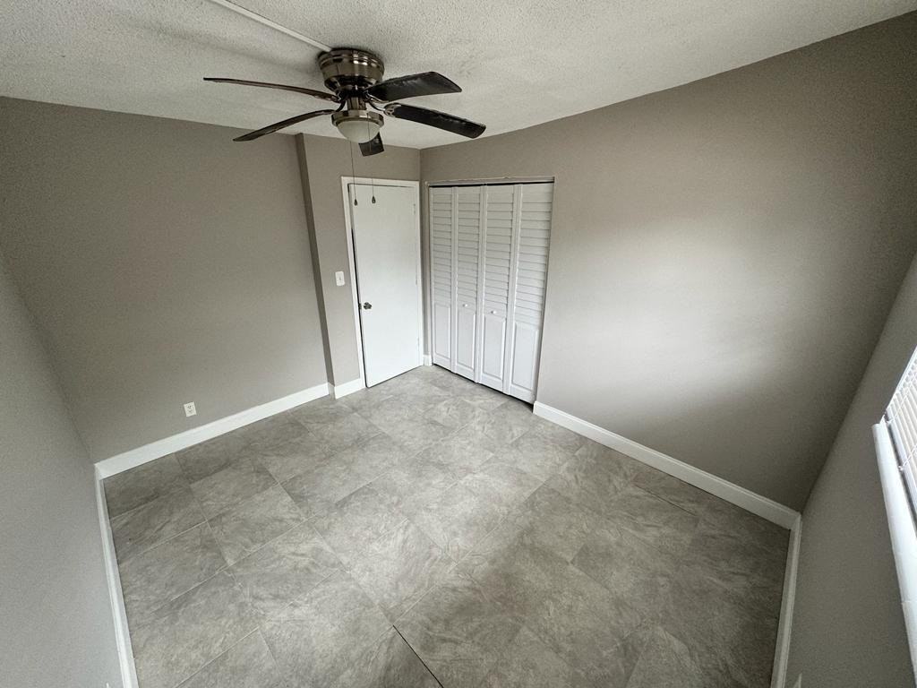 3710 Ne 12th Ter - Photo 7 of 11