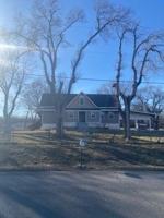 featured image of 1502 Irwin St