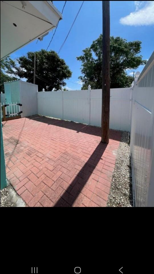 1718 Mercer Ave #B - Photo 4 of 11