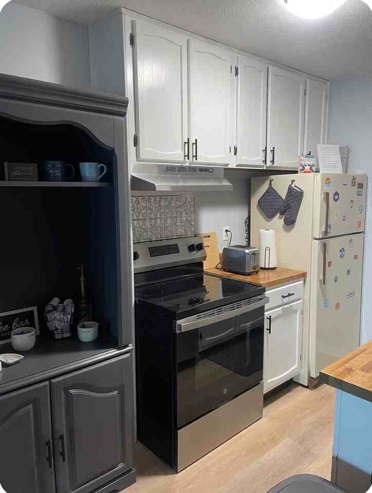 202 W Lakeshore Dr #F - Photo 2 of 8