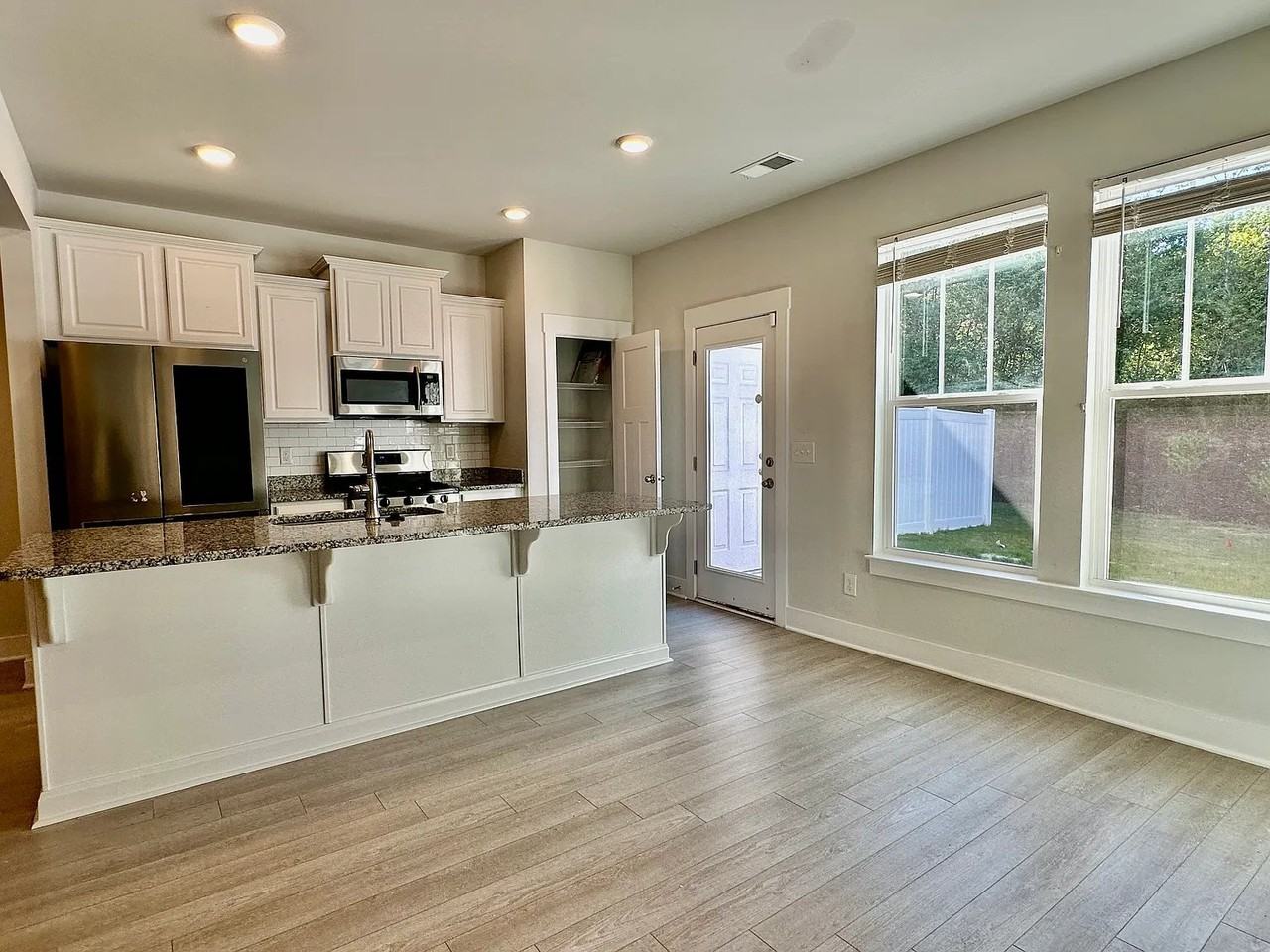 1021 Millison Pl - Photo 3 of 20