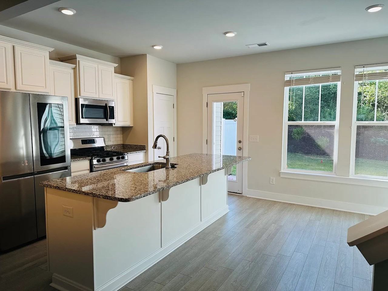 1021 Millison Pl - Photo 4 of 20