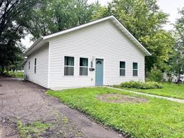 featured image of 518 W Maple Ave